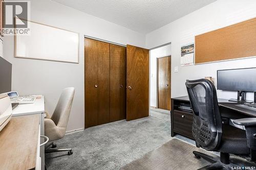 211 2Nd Street E, Langham, SK - Indoor Photo Showing Office