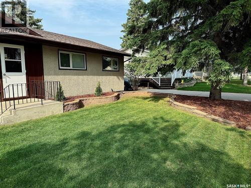 211 2Nd Street E, Langham, SK - Outdoor