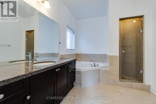 2 Hawstone Road, Vaughan, ON - Indoor Photo Showing Bathroom