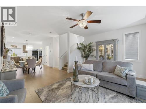 High ceilings - 300 Drysdale Boulevard Unit# 10, Kelowna, BC - Indoor Photo Showing Living Room