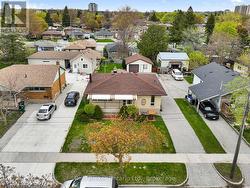 144 BYRON AVENUE  Kitchener, ON N2C 1Z8