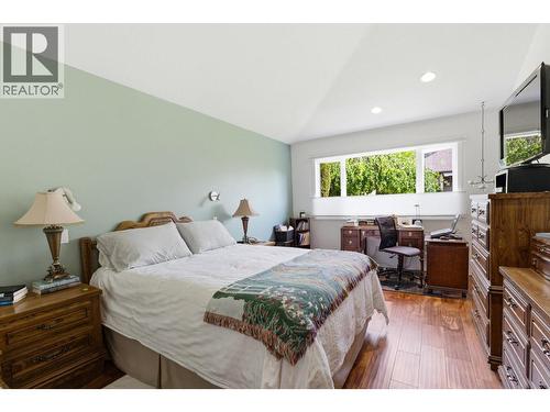 550 Yates Road Unit# 235 Lot# 30, Kelowna, BC - Indoor Photo Showing Bedroom