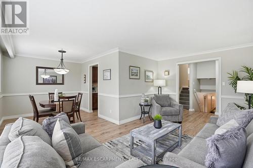 345 Erindale Drive, Burlington, ON - Indoor Photo Showing Living Room