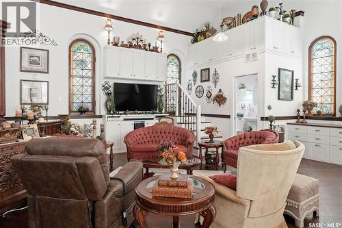 Mickleborough Acreage, Lumsden Rm No. 189, SK - Indoor Photo Showing Living Room