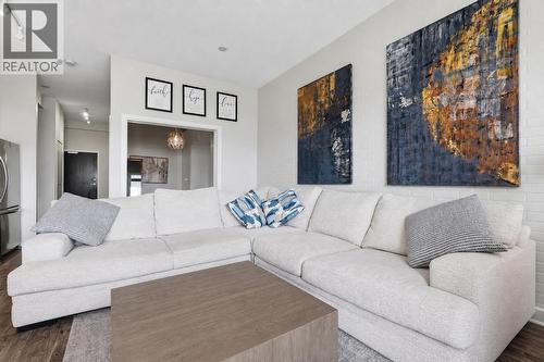 602 121 BREW STREET  Port Moody, BC V3H 0E2