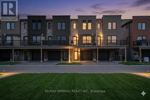 61 FAIRLANE AVENUE  Barrie, ON L9J 0N1