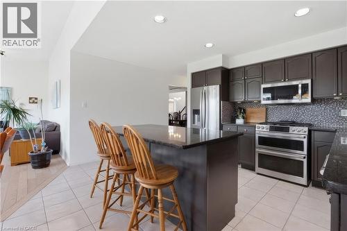 195 Green Vista Drive, Cambridge, ON - Indoor Photo Showing Kitchen With Stainless Steel Kitchen