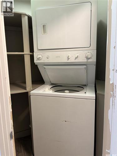 2 2301 7Th Street E, Saskatoon, SK - Indoor Photo Showing Laundry Room