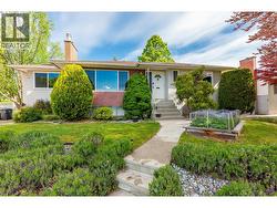 856 Birch Avenue Kelowna, BC V1Y 5H4
