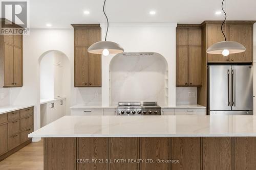 56 Brennan Avenue, Barrie, ON - Indoor Photo Showing Kitchen
