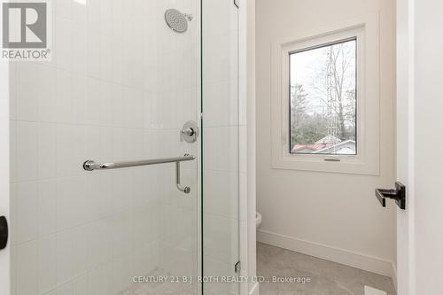 56 Brennan Avenue, Barrie, ON - Indoor Photo Showing Bathroom