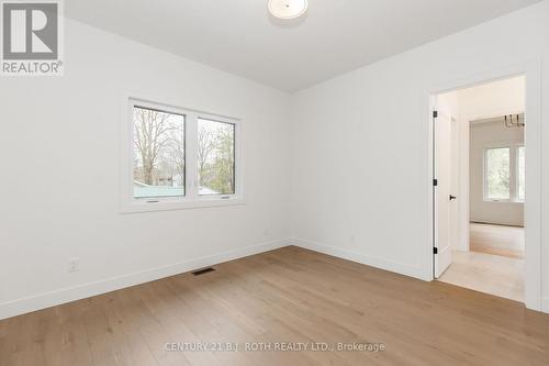 56 Brennan Avenue, Barrie, ON - Indoor Photo Showing Other Room