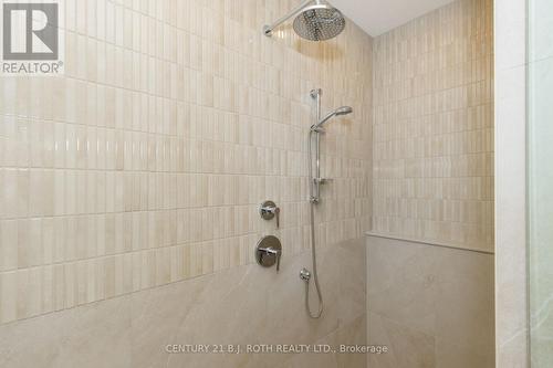 56 Brennan Avenue, Barrie, ON - Indoor Photo Showing Bathroom