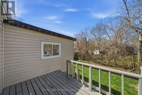38 Oak Street, Belleville (Belleville Ward), ON - Outdoor With Exterior