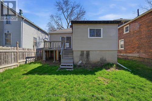 38 Oak Street, Belleville (Belleville Ward), ON - Outdoor With Exterior