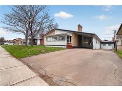 197 Ayer AVE Moncton, NB E1C 8H1
