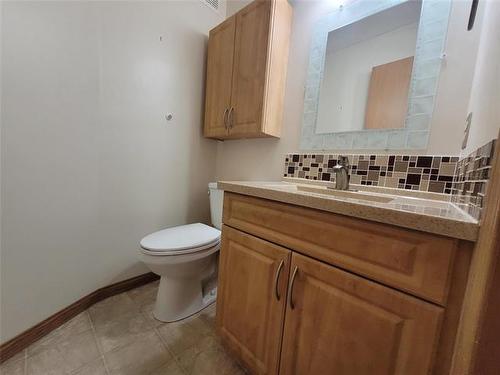 266 Island Lakes Dr, Winnipeg, MB 