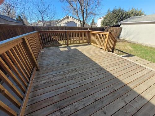 266 Island Lakes Dr, Winnipeg, MB 
