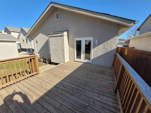 266 Island Lakes Dr, Winnipeg, MB 