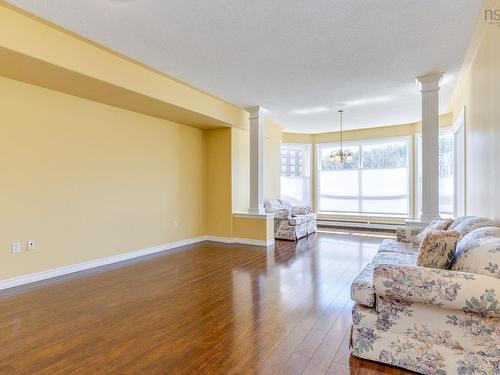 110 78 Regency Park Drive, Halifax, NS 
