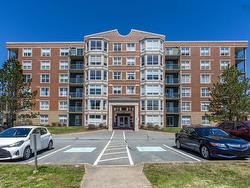 110 78 Regency Park Drive  Halifax, NS B3S 1T2