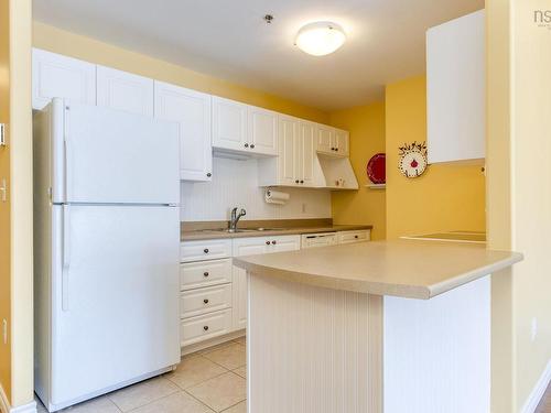 110 78 Regency Park Drive, Halifax, NS 