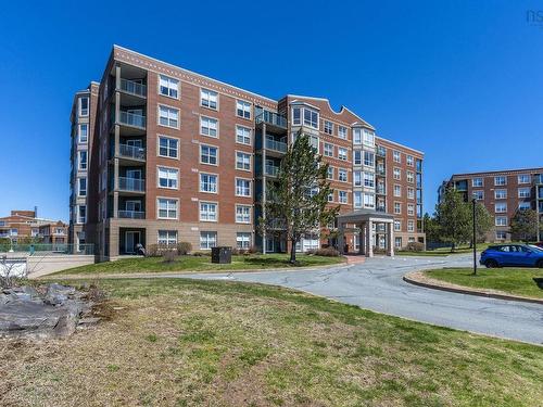 110 78 Regency Park Drive, Halifax, NS 