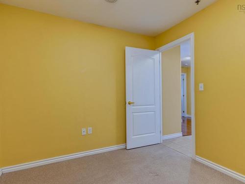 110 78 Regency Park Drive, Halifax, NS 