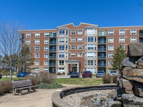 110 78 Regency Park Drive, Halifax, NS 
