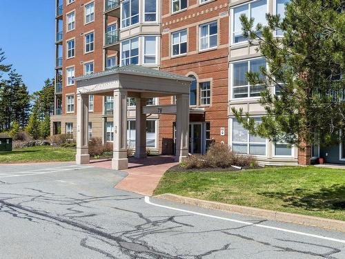 110 78 Regency Park Drive, Halifax, NS 