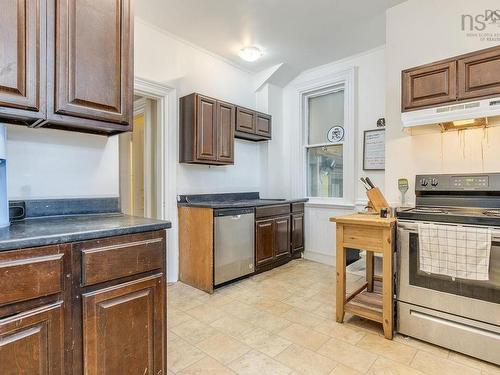6090 Coburg Road, Halifax, NS 
