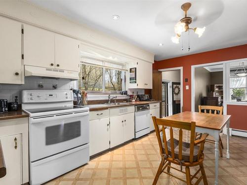 8 Curley Drive, Dartmouth, NS 