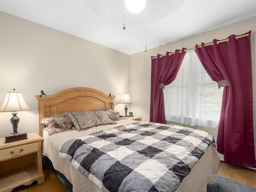 8 Curley Drive, Dartmouth, NS 