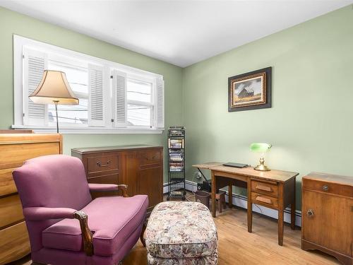 8 Curley Drive, Dartmouth, NS 