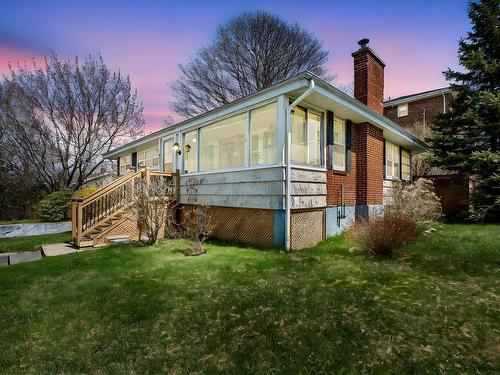 8 Curley Drive, Dartmouth, NS 