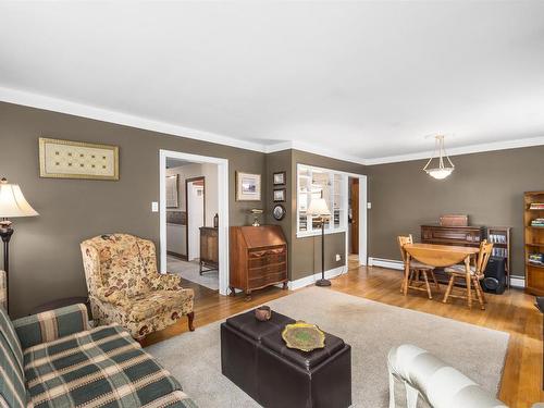 8 Curley Drive, Dartmouth, NS 