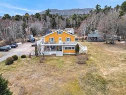 37706 Cabot Trail Ingonish Beach, NS B0C 1L0