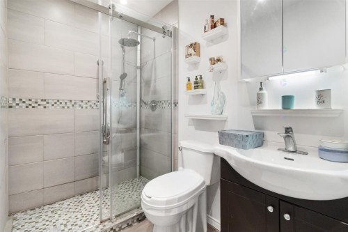 Bathroom - 330  - 332 Av. Westminster N., Montréal-Ouest, QC - Indoor Photo Showing Bathroom