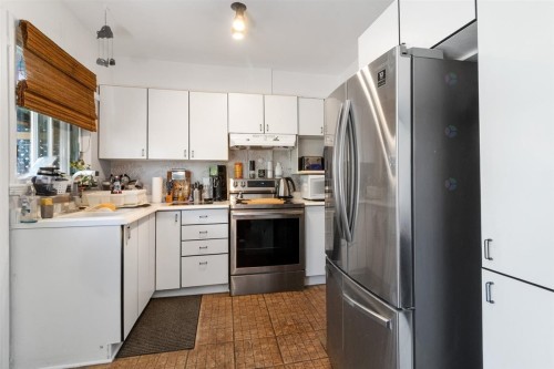 Kitchen - 330  - 332 Av. Westminster N., Montréal-Ouest, QC - Indoor Photo Showing Kitchen
