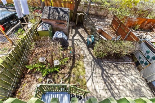 Courtyard - 330  - 332 Av. Westminster N., Montréal-Ouest, QC - Outdoor