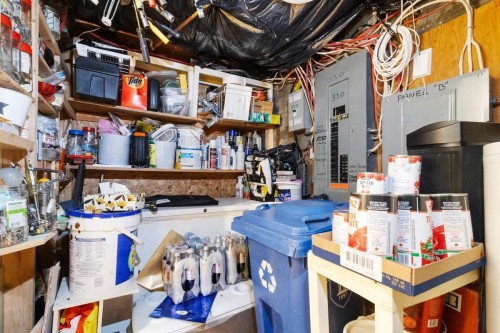 Workshop - 330  - 332 Av. Westminster N., Montréal-Ouest, QC - Indoor Photo Showing Other Room