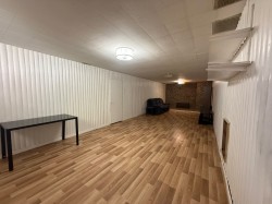 Family Room - 