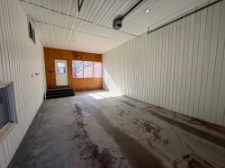 Garage - 