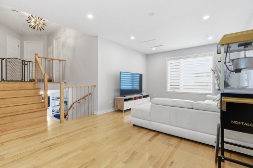 Salle familiale - 717 Rue De Chenonceau, Saint-Jérôme, QC - Indoor