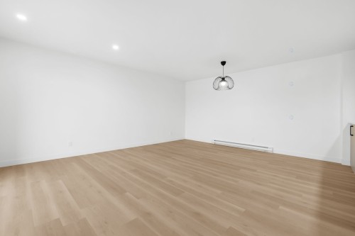 Salon - 6-1369 Rue Notre-Dame, L'Ancienne-Lorette, QC - Indoor Photo Showing Other Room