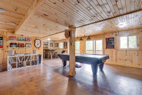 Salle familiale - 9 Ch. Du Lac-Morin, Bowman, QC - Indoor Photo Showing Other Room