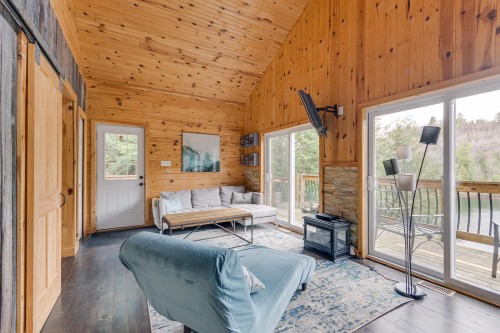 Salon - 9 Ch. Du Lac-Morin, Bowman, QC - Indoor