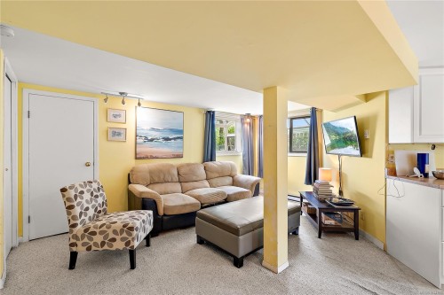 62 Obed Ave, Saanich, BC 