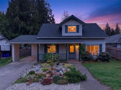 2859 Penrith Ave Cumberland, BC V0R 1S0