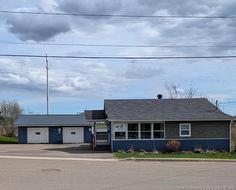 402 Highlandview RD Moncton, NB E1A 2L3